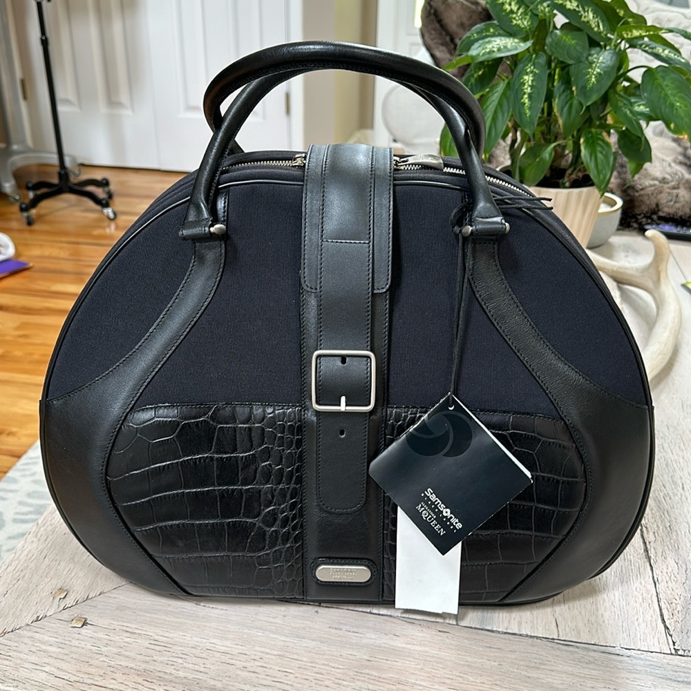 Alexander McQueen Samsonite Black Label boarding bag. Croc enbossed leather. NEW